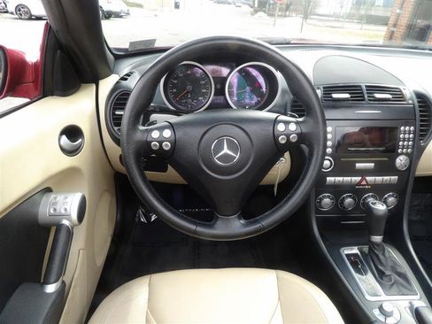 Used 2008 Mercedes-Benz SLK 350 image 24