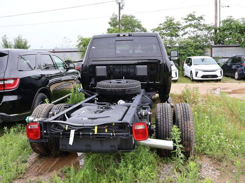 New 2026 RAM 3500 Tradesman RWD image 19