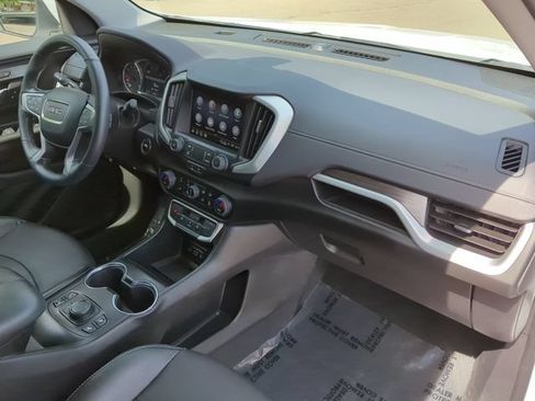Used 2023 GMC Terrain SLT w/ LPO, Floor Liner Package AWD/4WD image 28