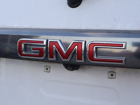 Used 2023 GMC Acadia AT4 w/ Technology Package image 22