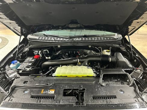 Used 2026 Lincoln Navigator L Reserve AWD/4WD image 35