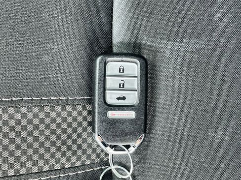 Used 2021 Honda Civic Sport image 30