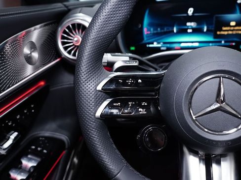 New 2025 Mercedes-Benz SL 63 AMG 4MATIC image 17