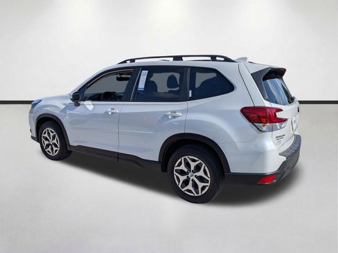 Used 2022 Subaru Forester Premium w/ Popular Package #1 AWD/4WD image 6