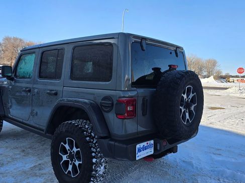 Used 2022 Jeep Wrangler Unlimited Rubicon w/ LED Lighting Group AWD/4WD image 9