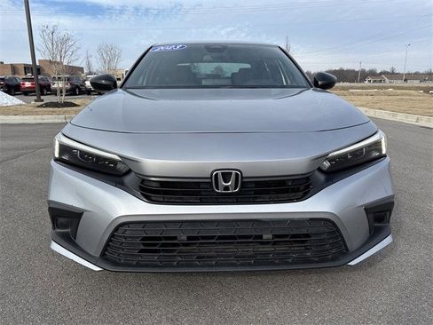 Used 2023 Honda Civic Sport image 8