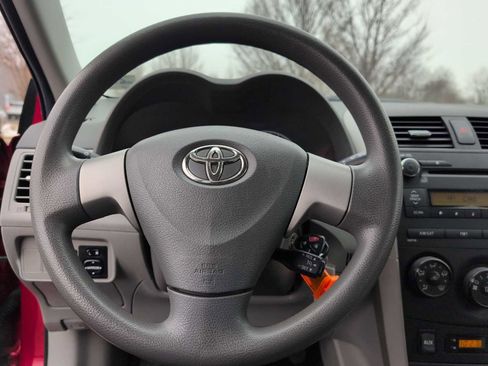 Used 2010 Toyota Corolla image 22