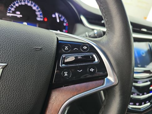 Used 2016 Cadillac XTS Luxury w/ Driver Awareness Package image 17