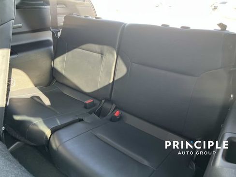 Used 2024 Mitsubishi Outlander SE FWD image 29