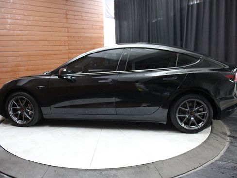 Used 2022 Tesla Model 3 image 8