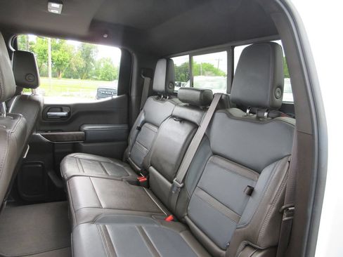 Used 2019 GMC Sierra 1500 Denali w/ Denali Ultimate Package AWD/4WD image 24