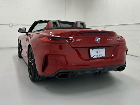 Used 2024 BMW Z4 M40i w/ Premium Package image 7