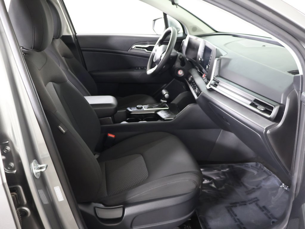 Used 2024 Kia Sportage LX FWD image 27