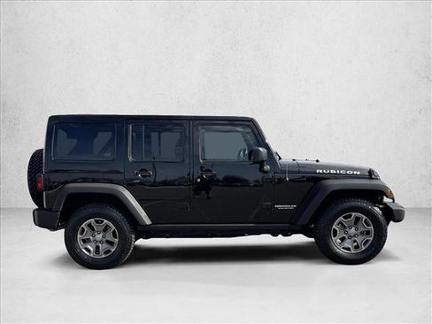 Used 2015 Jeep Wrangler Unlimited Rubicon w/ Connectivity Group image 3