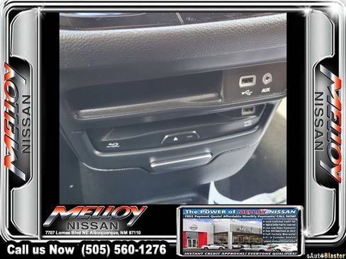 Used 2020 Chrysler Pacifica Limited image 25