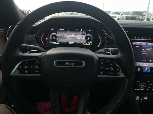 Used 2023 Jeep Grand Cherokee L Summit w/ Advanced Protech Group IV image 32