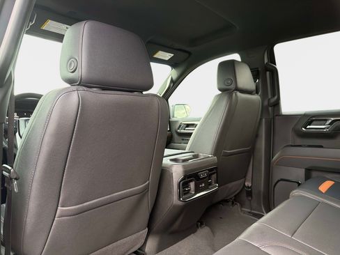 Used 2025 GMC Sierra 1500 AT4 w/ AT4 Premium Package AWD/4WD image 27