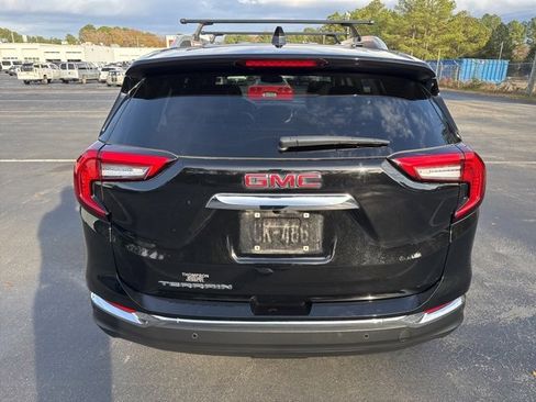 Used 2022 GMC Terrain SLT w/ Infotainment Package II image 4