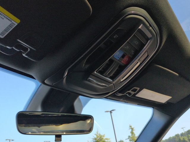 New 2027 Jeep Grand Cherokee Altitude RWD image 20