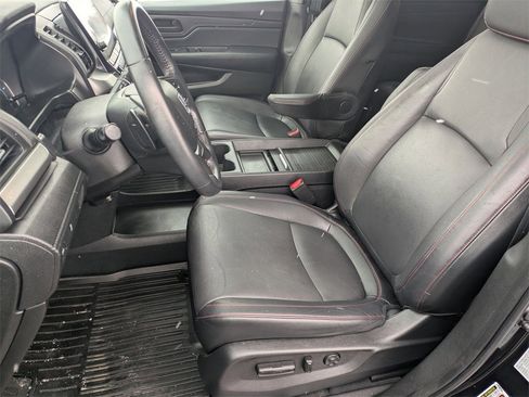 Used 2024 Honda Odyssey Sport image 15
