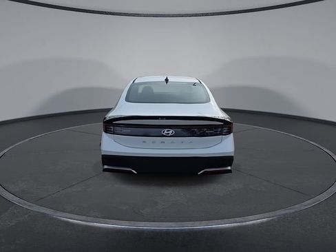 New 2026 Hyundai Sonata SE FWD image 8