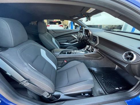 Used 2020 Chevrolet Camaro LT RWD image 16