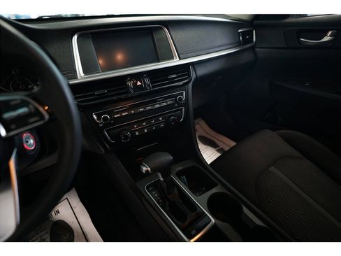 Used 2019 Kia Optima LX image 18