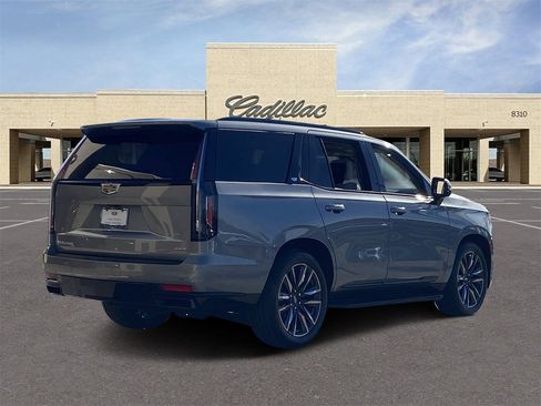 Certified 2024 Cadillac Escalade Sport Platinum image 5