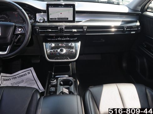 Used 2022 Lincoln Corsair AWD w/ Premium Package image 12