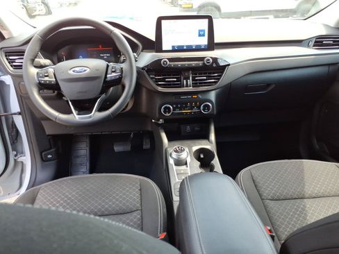 Used 2025 Ford Escape Active w/ Cold Weather Package AWD/4WD image 13