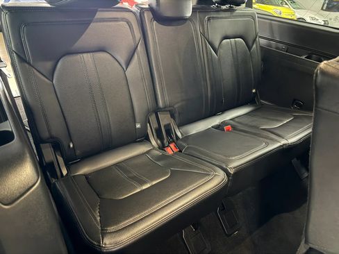Used 2019 Ford Expedition Max Limited AWD/4WD image 14