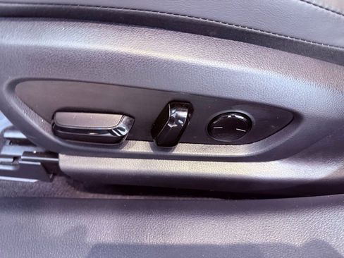 Certified 2025 Lexus ES 300h w/ Premium Package image 20