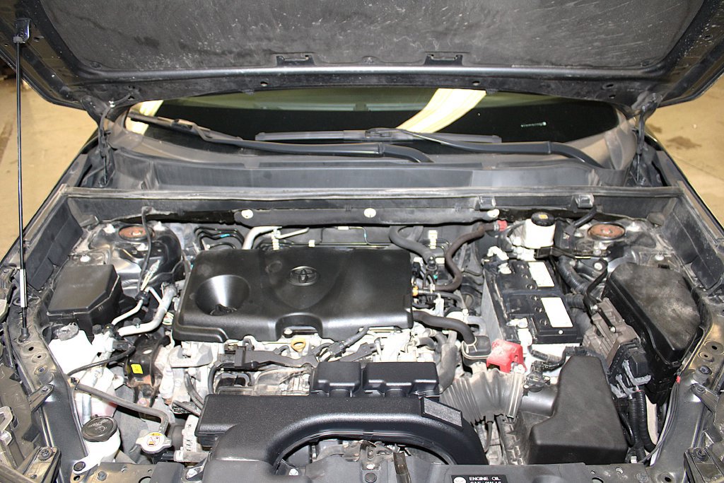 Used 2020 Toyota RAV4 LE w/ All Weather Liner Package AWD/4WD image 38