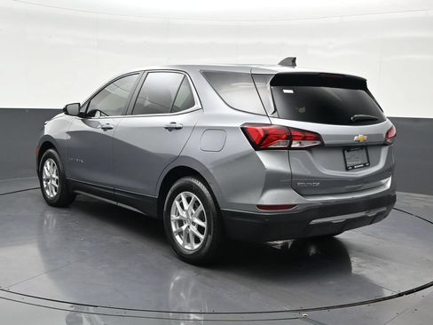 Used 2024 Chevrolet Equinox LT FWD image 3