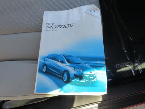 Used 2012 MAZDA MAZDA5 Sport FWD image 23