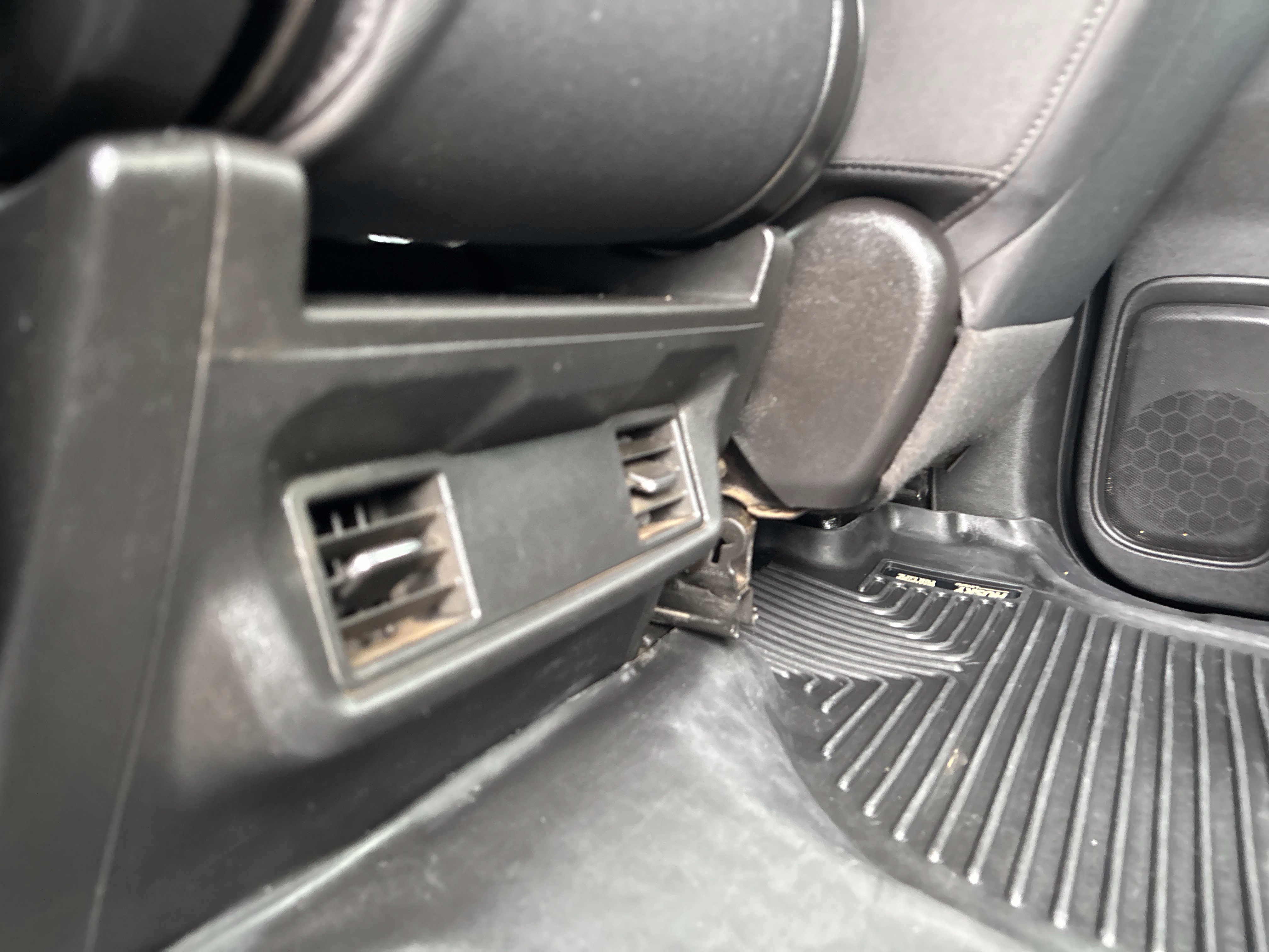 Used 2020 Chevrolet Silverado 2500 W/T AWD/4WD image 46