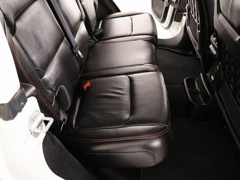 Used 2018 Jeep Wrangler Unlimited Rubicon image 14