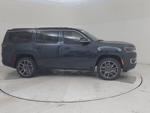 New 2025 Jeep Wagoneer Series III w/ Quick Order Package 25C Super image 17