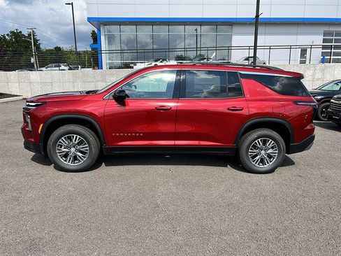 New 2027 Chevrolet Traverse LT w/ Driver Confidence Package AWD/4WD image 2