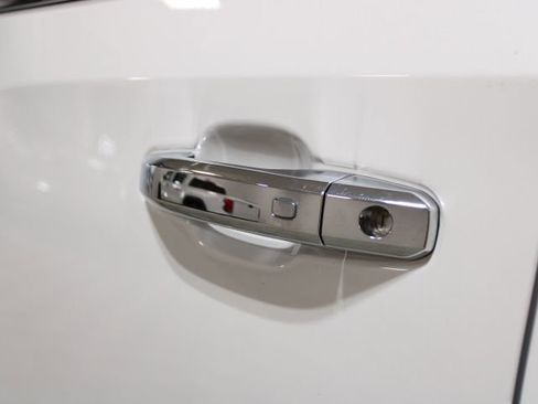 Used 2023 GMC Sierra 1500 Denali w/ Denali Reserve Package image 18