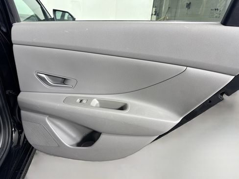 Used 2023 Hyundai Elantra SEL image 28