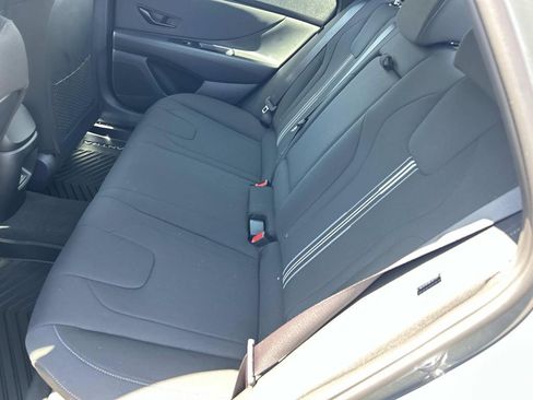 New 2026 Hyundai Elantra SEL Sport image 18