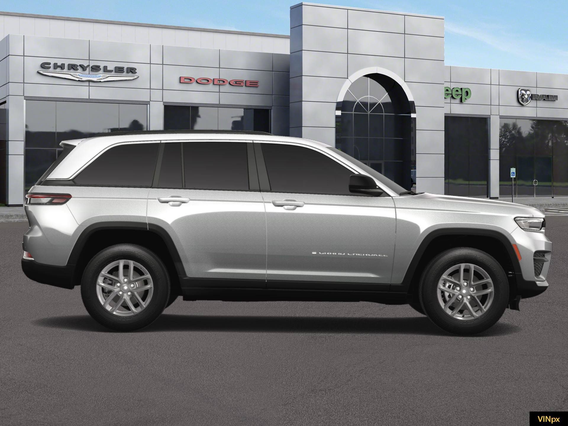 New 2025 Jeep Grand Cherokee Laredo X w/ Luxury Tech Group I AWD/4WD image 9