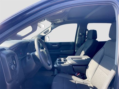 Used 2025 Chevrolet Silverado 1500 Custom image 10