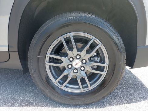 New 2025 GMC Acadia Elevation image 36