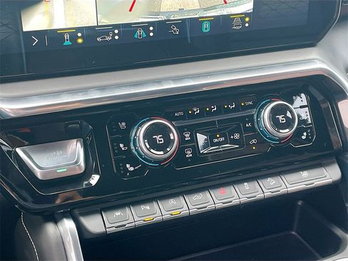 Used 2023 GMC Sierra 1500 Denali Ultimate image 19