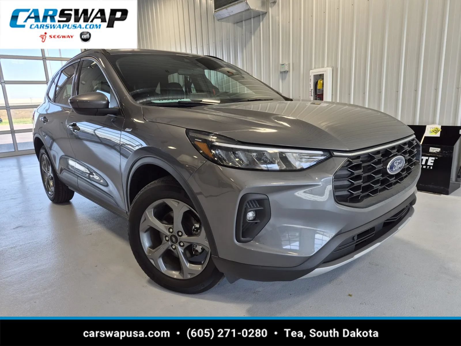 Used 2025 Ford Escape ST-Line Select AWD/4WD image 1