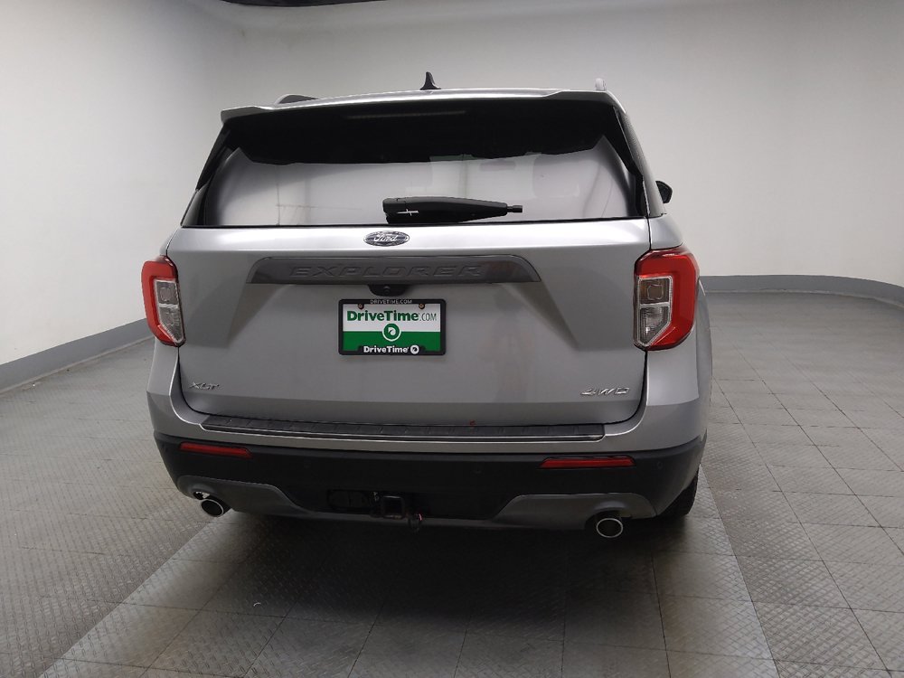 Used 2023 Ford Explorer XLT w/ Equipment Group 202A AWD/4WD image 7