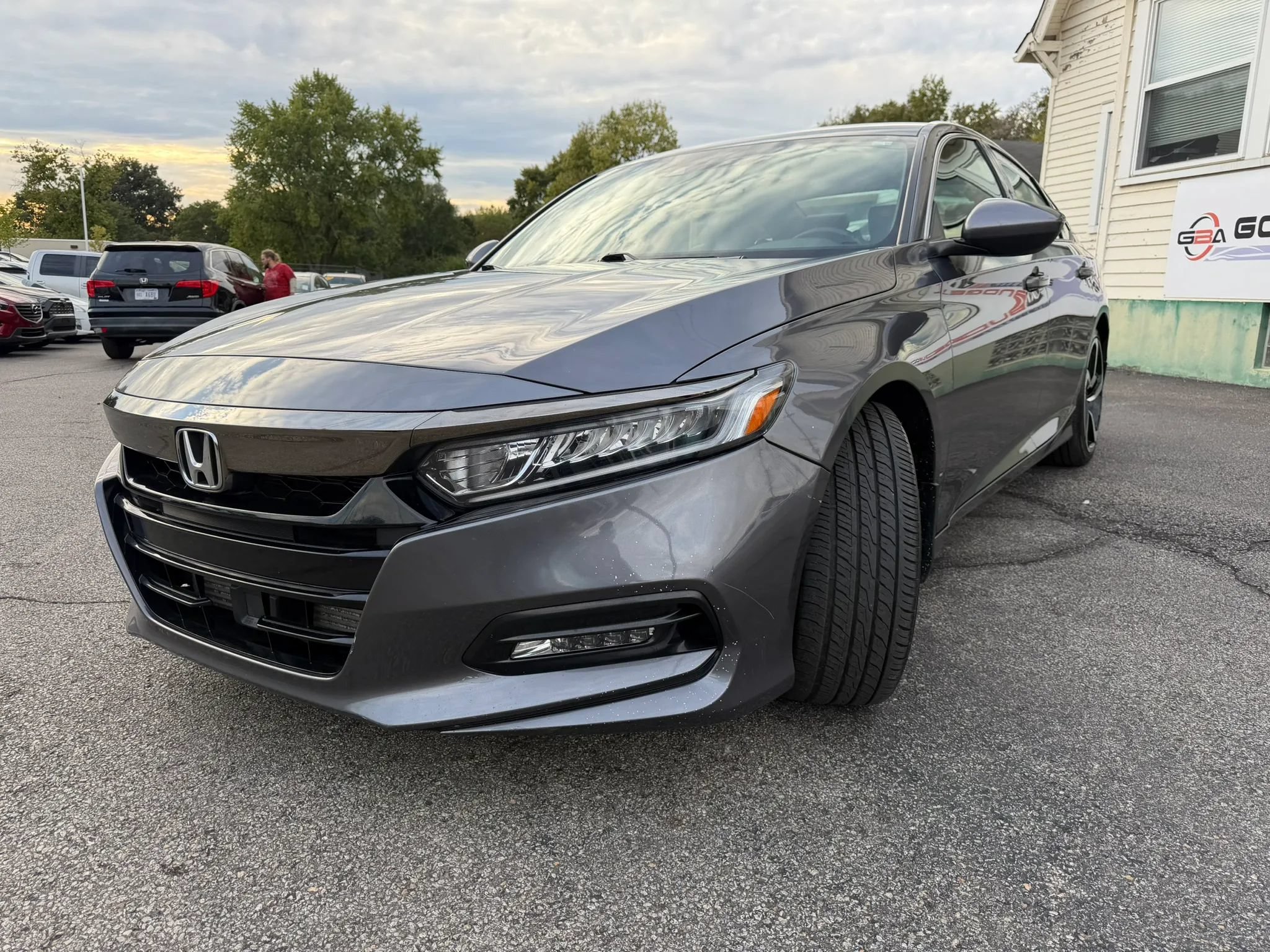 Used 2018 Honda Accord Sport image 9