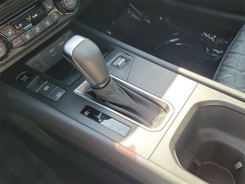 New 2026 Nissan Kicks SV w/ SV Premium Package image 10